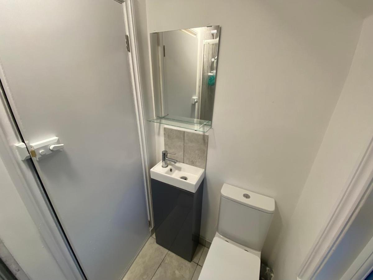 Small Single Room Walking Distance To Hove Station Brighton Exterior foto